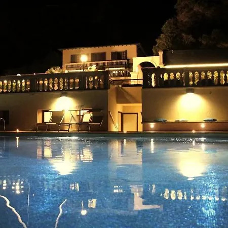 Margherita 4*